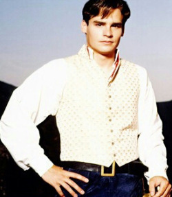 tumblr_okayt864gu1uy2phdo1_250