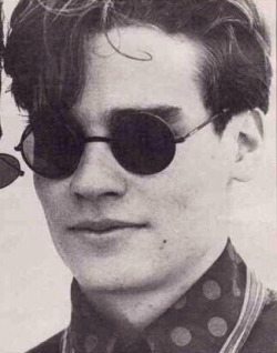 tumblr_okayt864gu1uy2phdo3_250