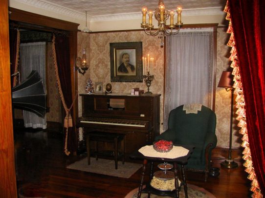 finished-parlor-900x675.jpg